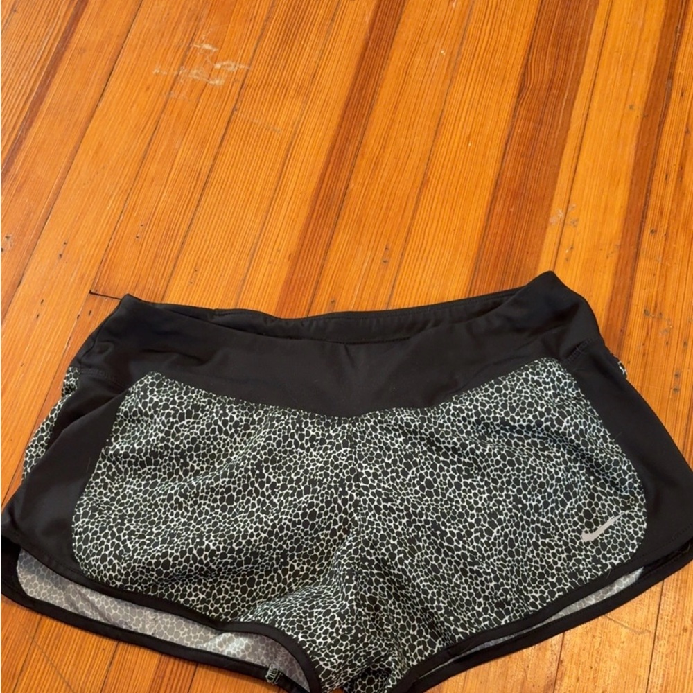 Women's Black and Gray Patterned Shorts